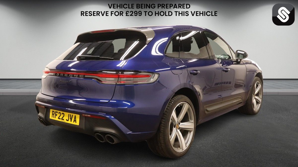 Porsche Macan Image 4