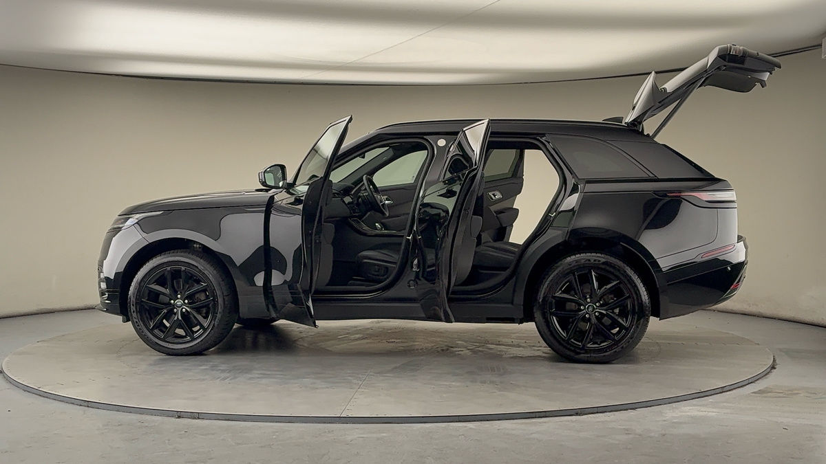 More views of Land Rover Range Rover Velar