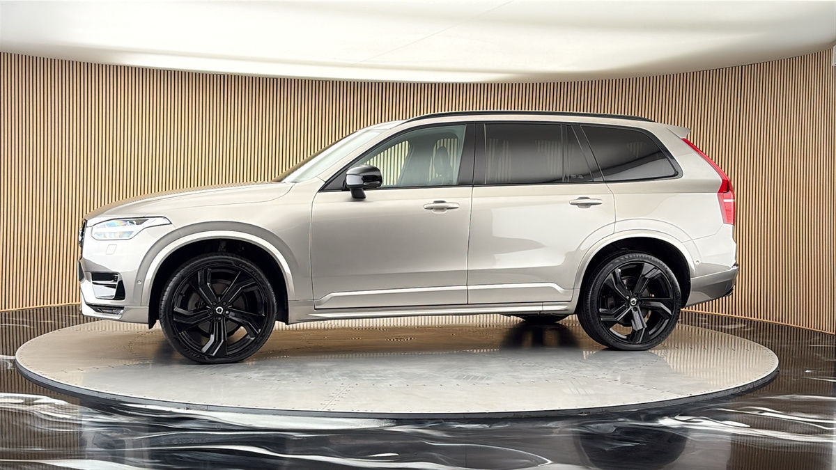 More views of Volvo XC90
