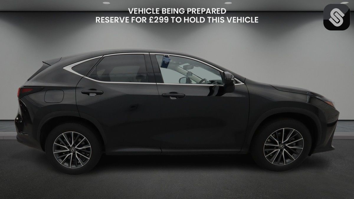 Lexus NX Image 5