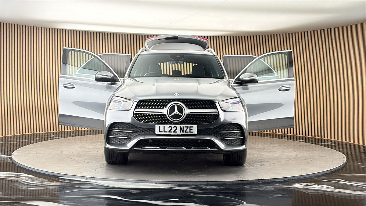 More views of Mercedes-Benz GLE