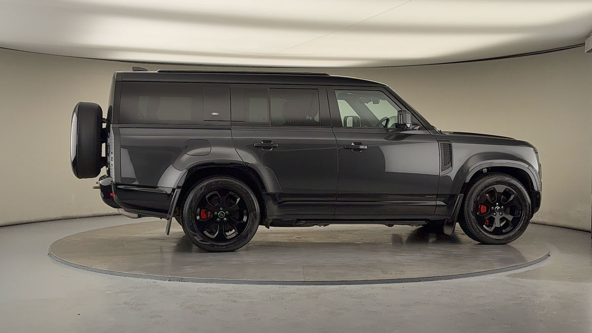 More views of Land Rover Defender 130