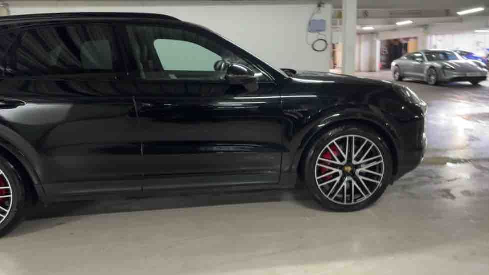 More views of Porsche Cayenne