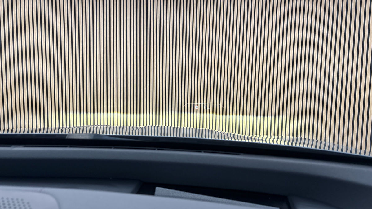 BMW iX Image 38
