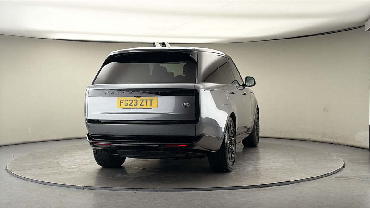 More views of Land Rover Range Rover