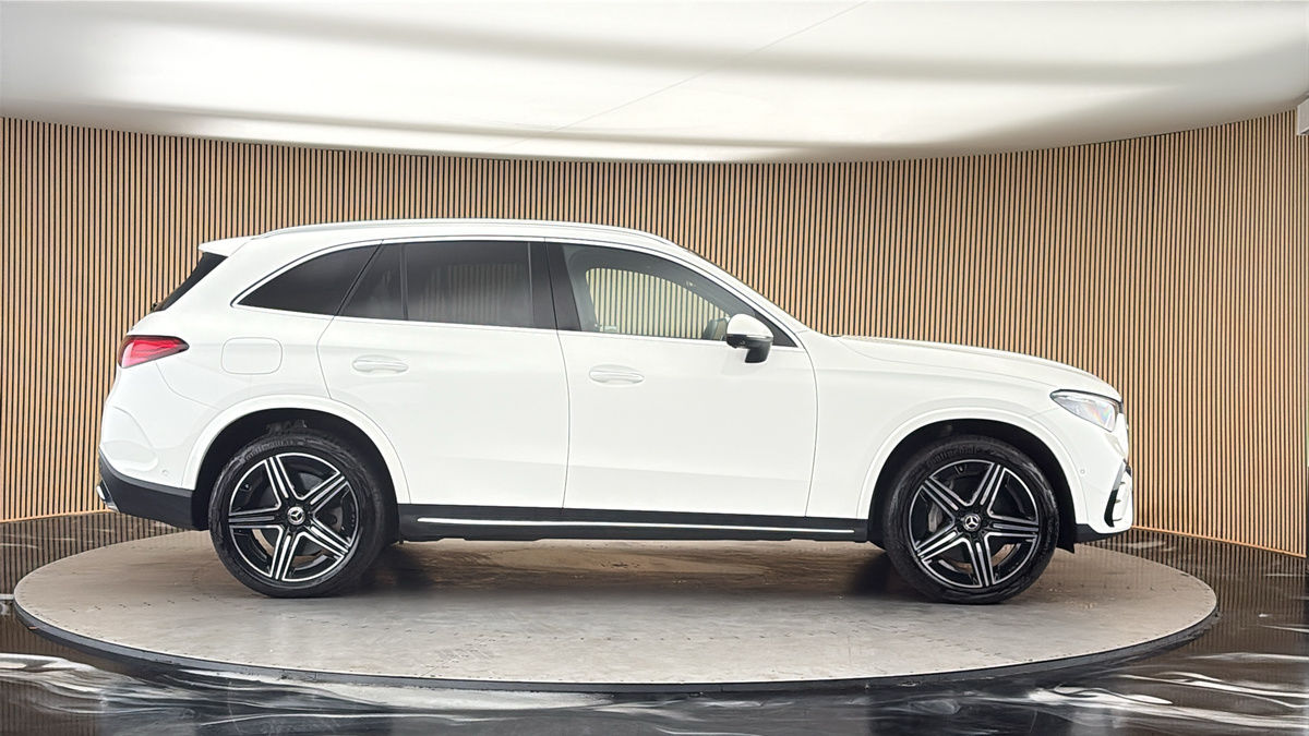 Mercedes-Benz GLC Image 16