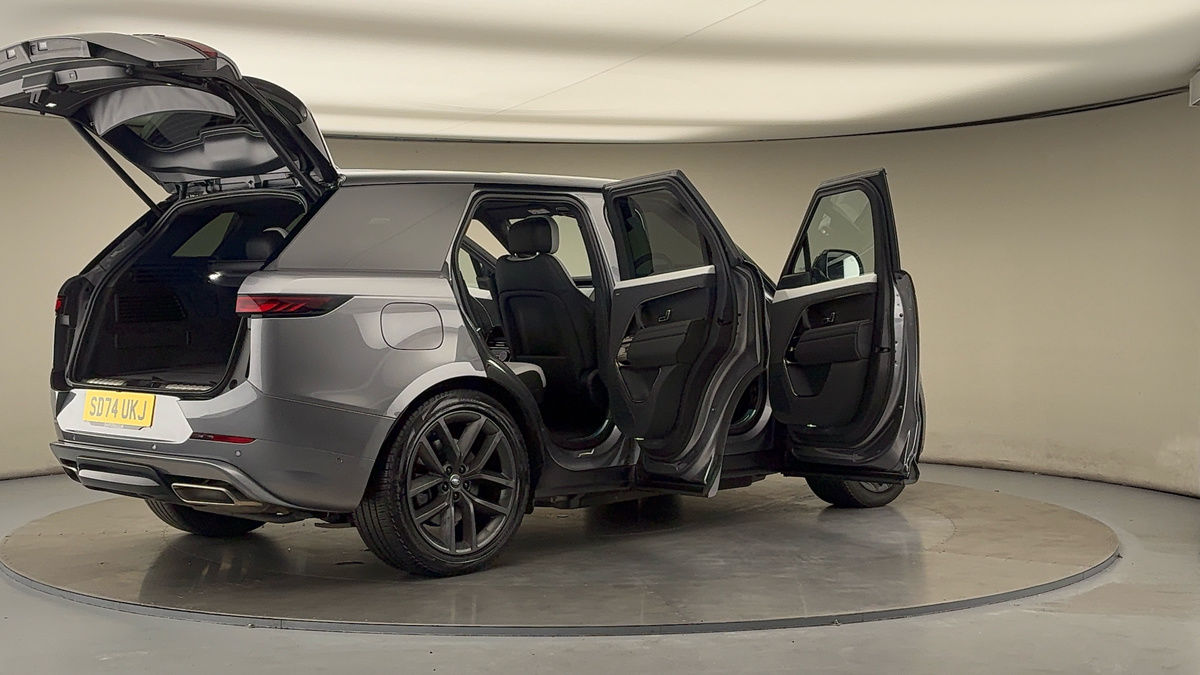 More views of Land Rover Range Rover Sport