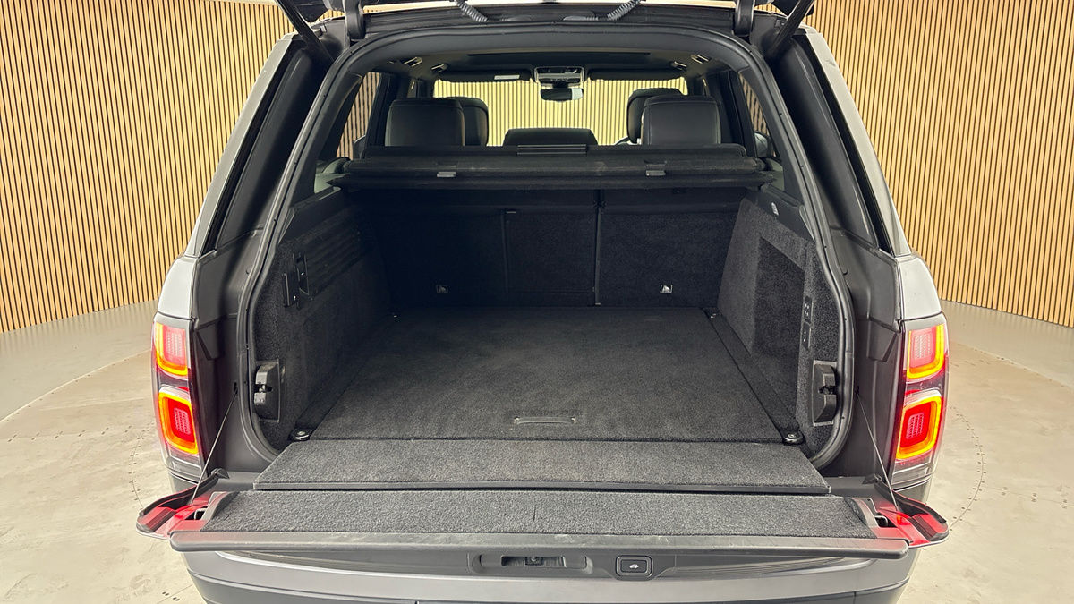 Land Rover Range Rover Image 11