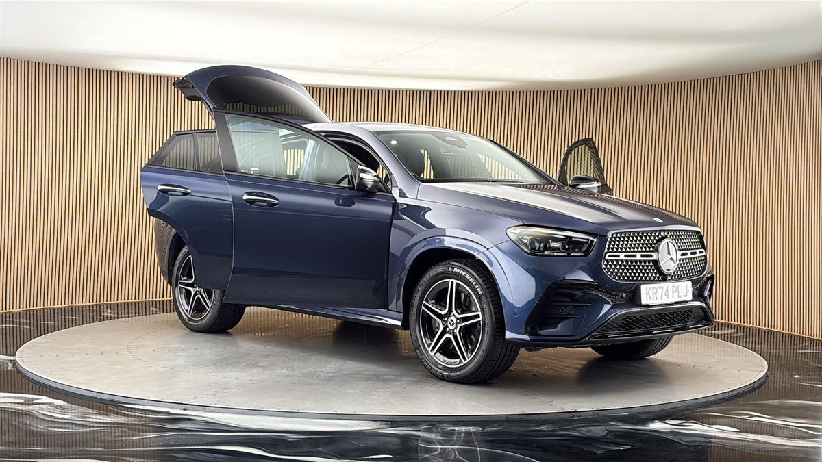 More views of Mercedes-Benz GLE