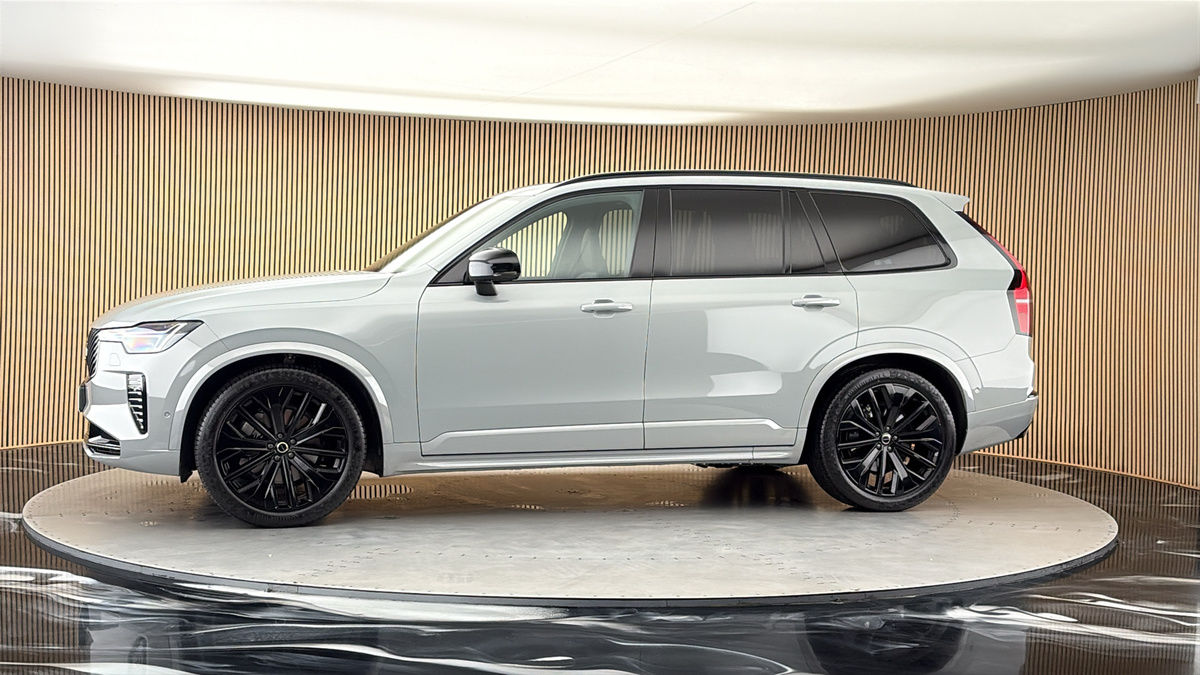 More views of Volvo XC90