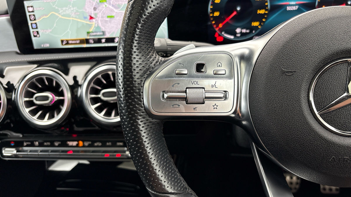 Mercedes-Benz CLA Image 13