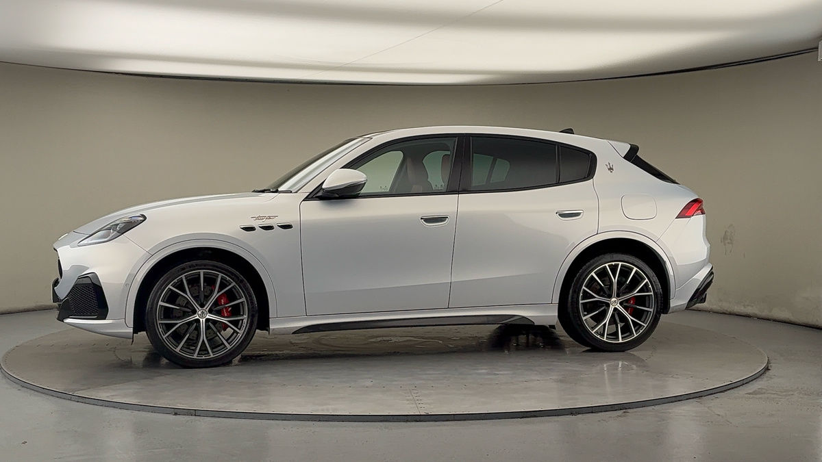 More views of Maserati Grecale