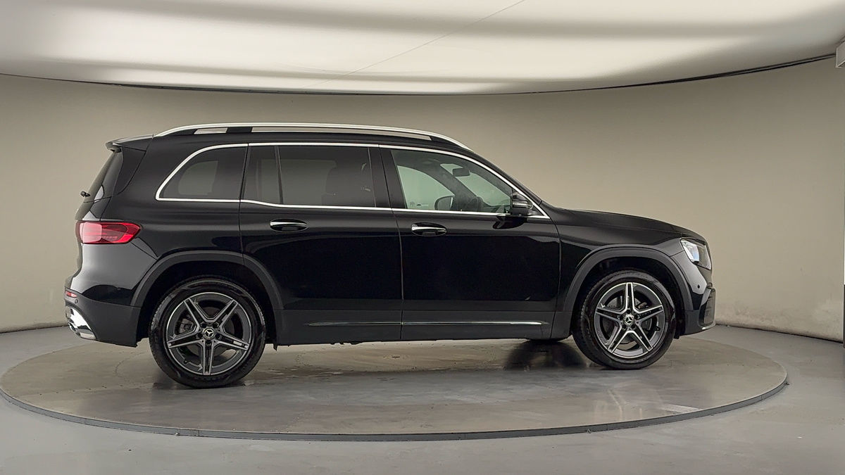 More views of Mercedes-Benz GLB