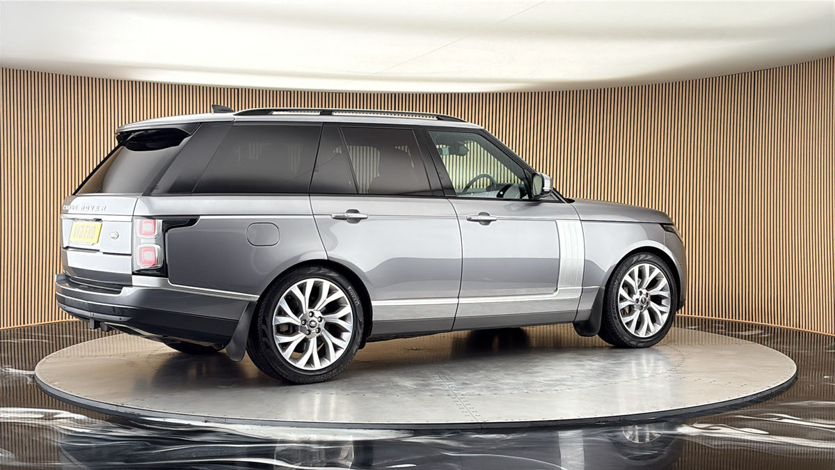 More views of Land Rover Range Rover