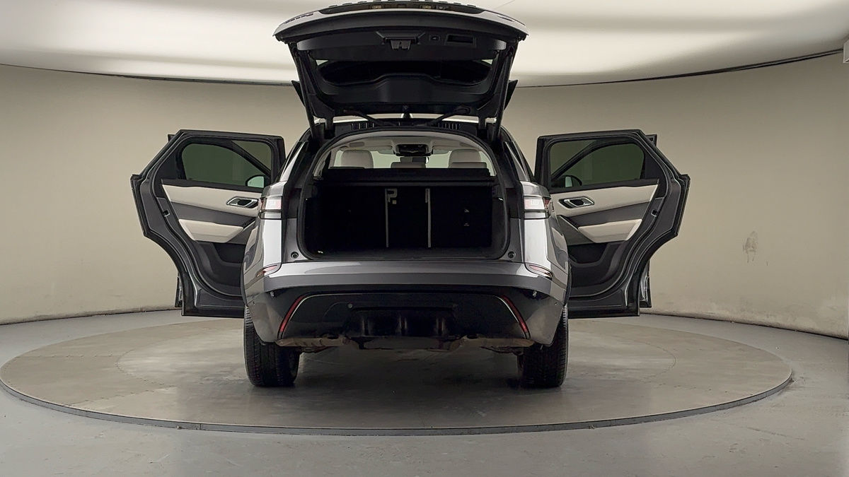 More views of Land Rover Range Rover Velar