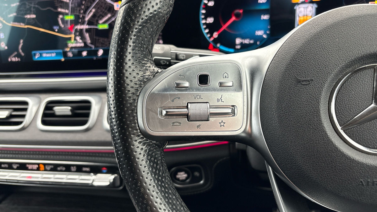 Mercedes-Benz GLE Image 13