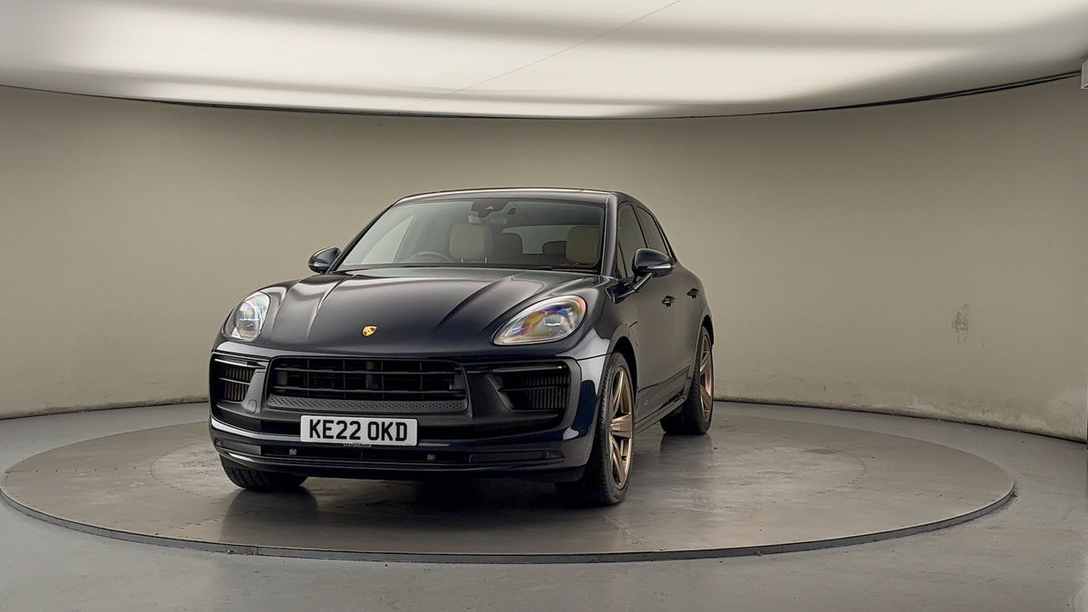 More views of Porsche Macan