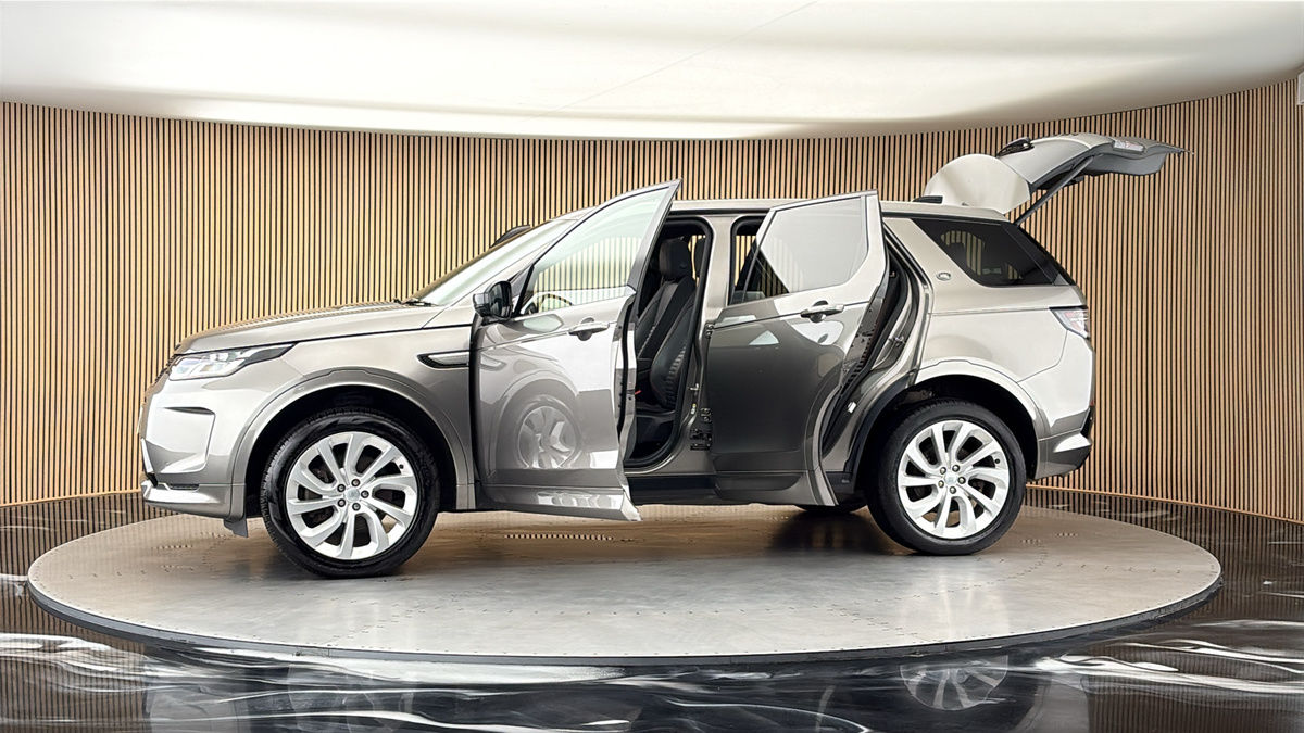 More views of Land Rover Discovery Sport