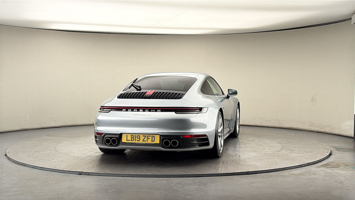 More views of Porsche 911