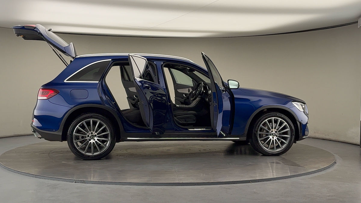 More views of Mercedes-Benz GLC