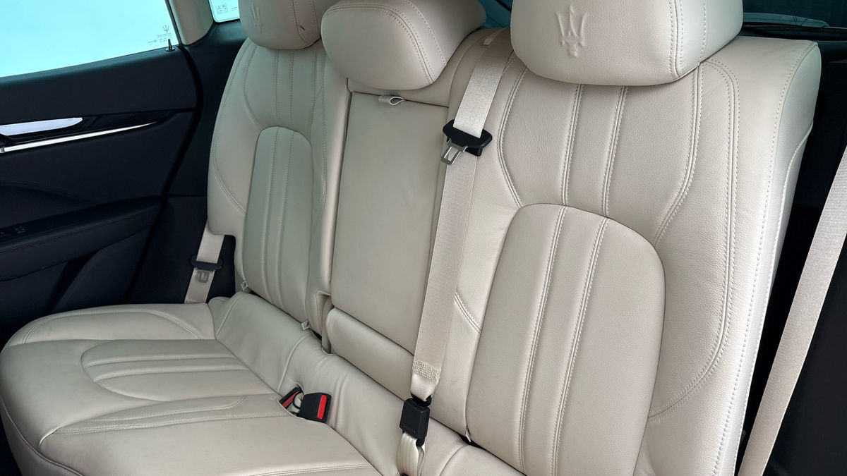 Maserati Levante Image 8