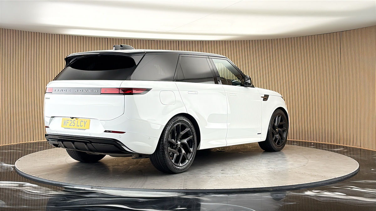 More views of Land Rover Range Rover Sport