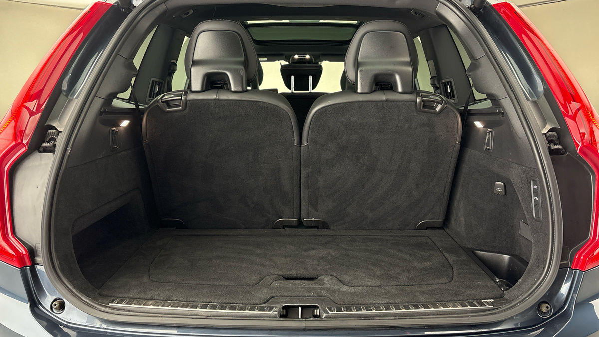 Volvo XC90 Image 11
