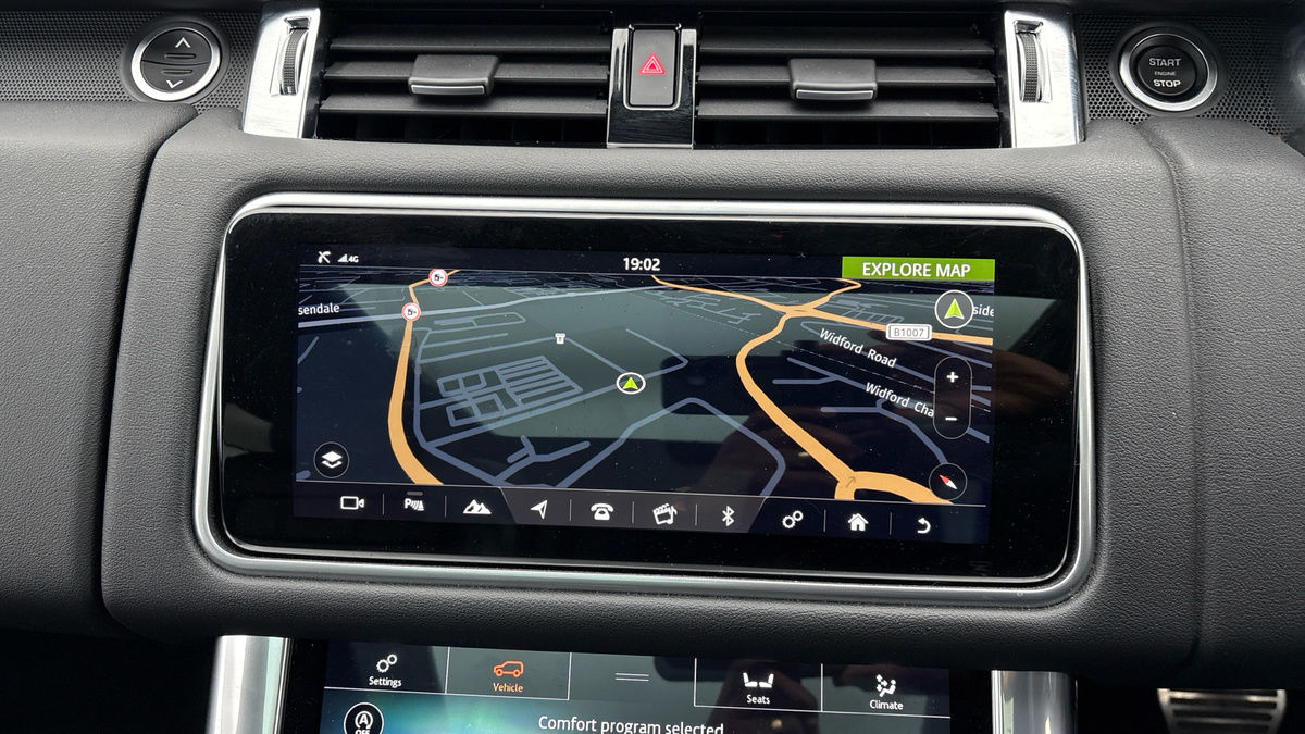 Land Rover Range Rover Sport Image 17