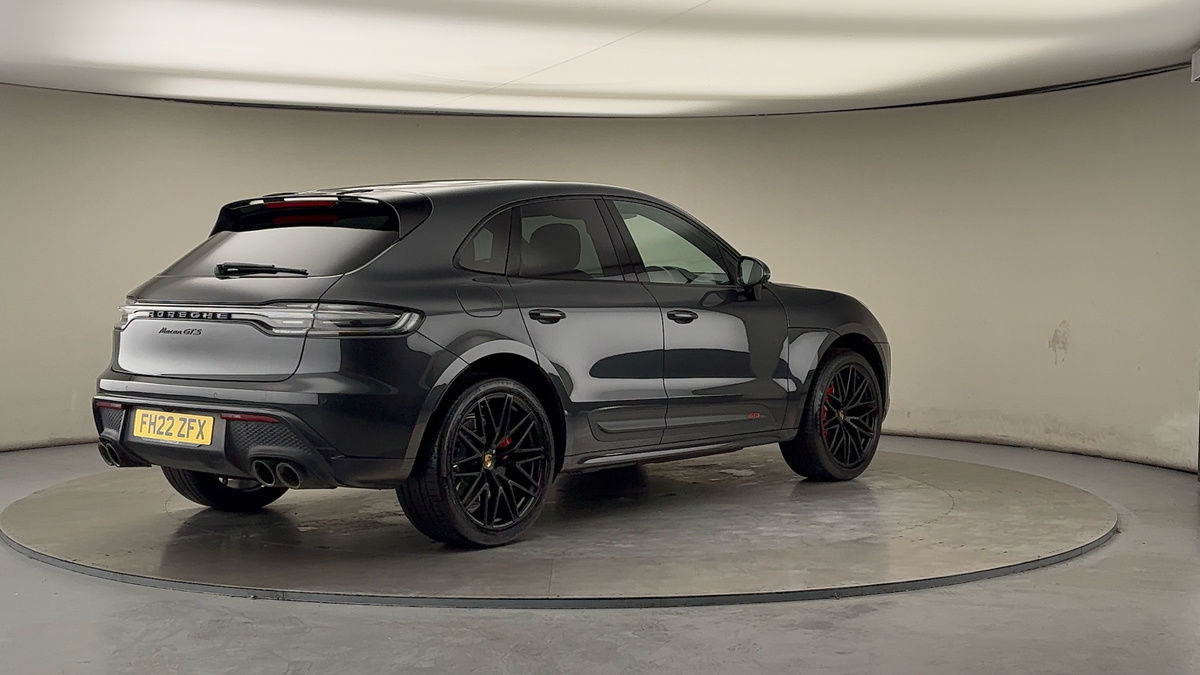 Porsche Macan Image 21