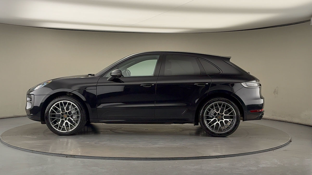 Porsche Macan Image 15