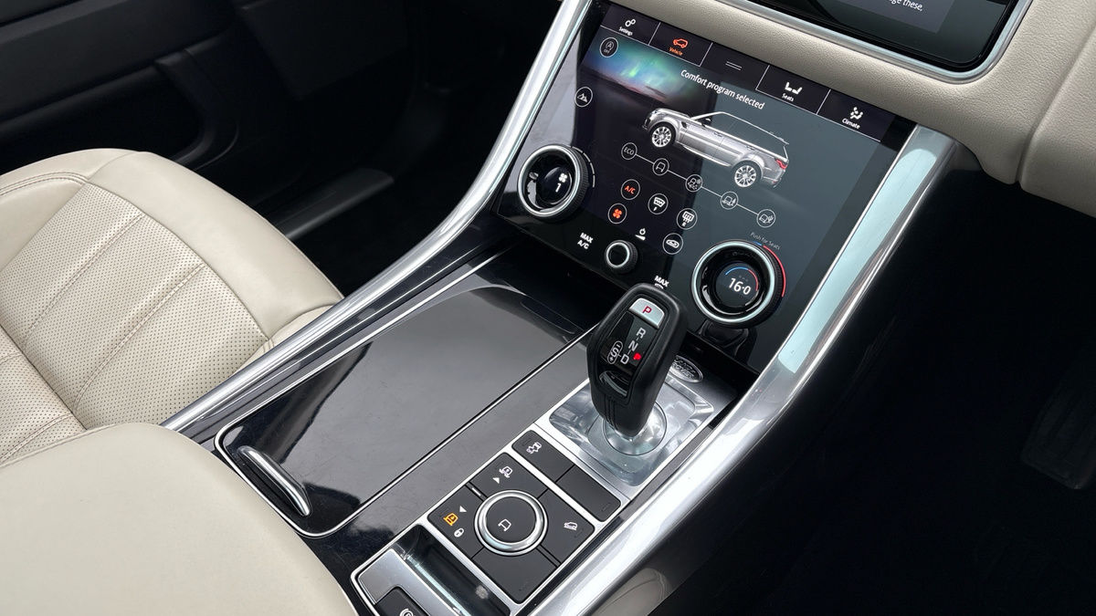 Land Rover Range Rover Sport Image 18