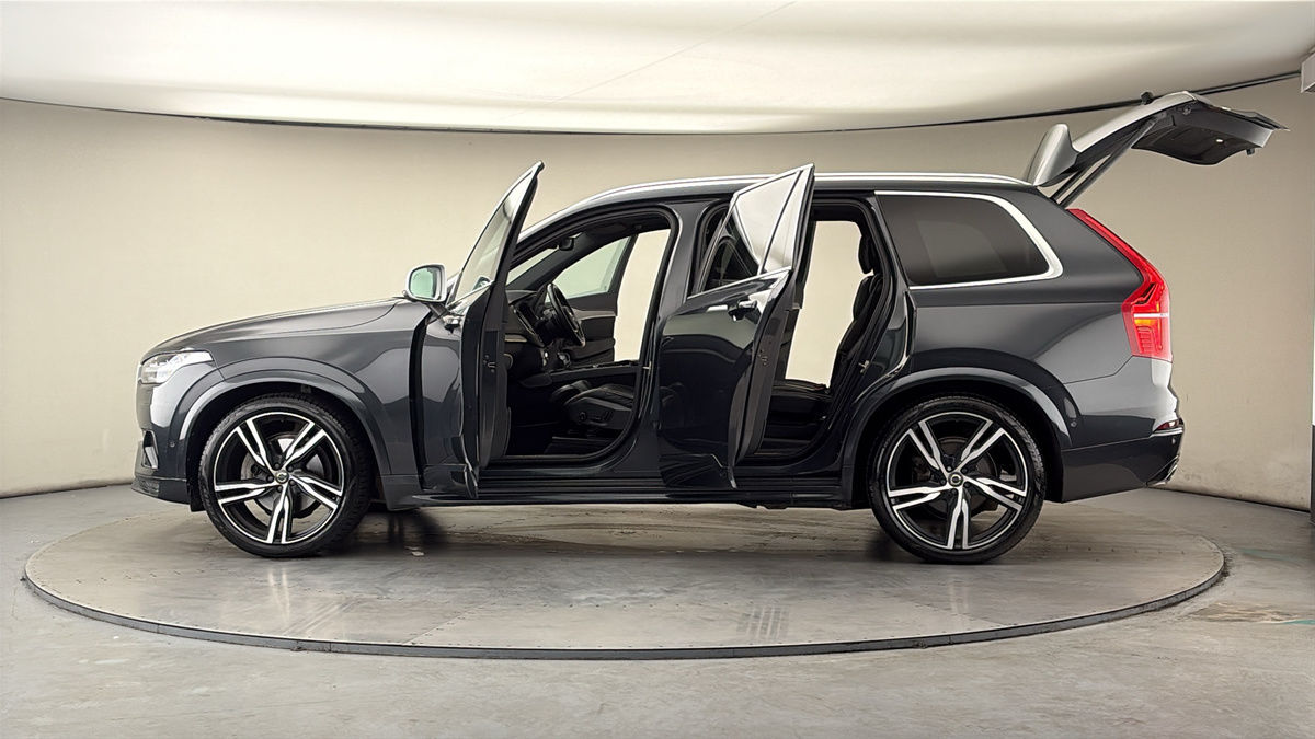 More views of Volvo XC90