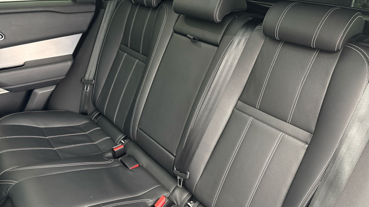 Land Rover Range Rover Velar Image 8