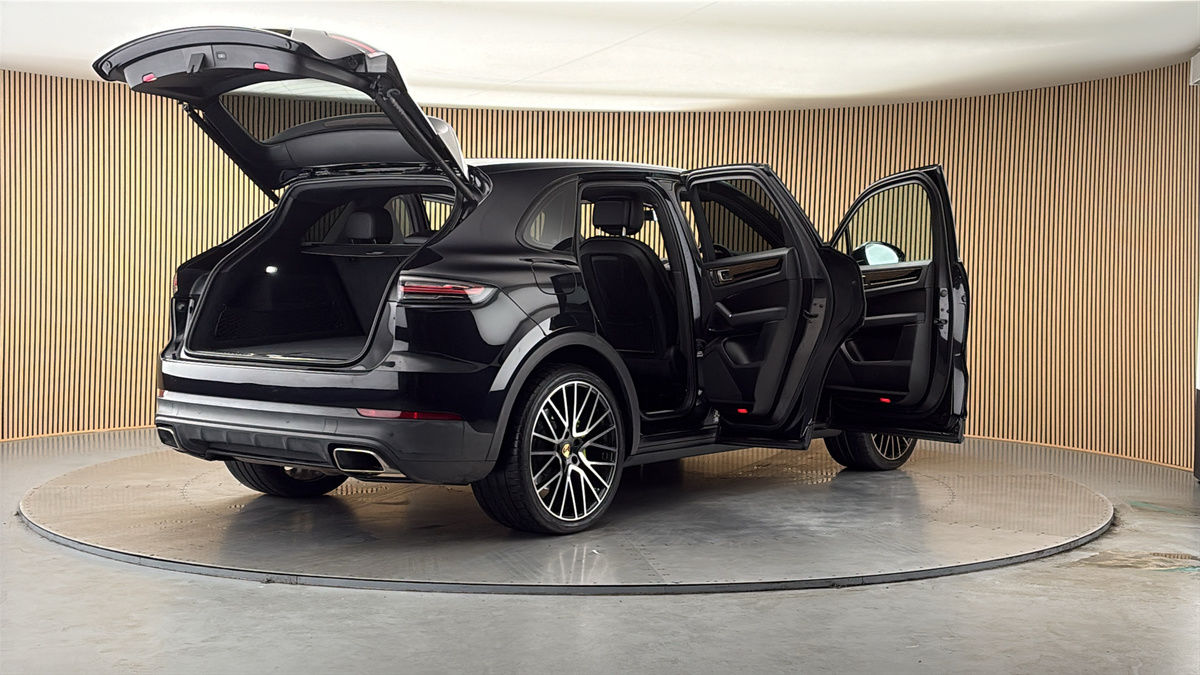 More views of Porsche Cayenne