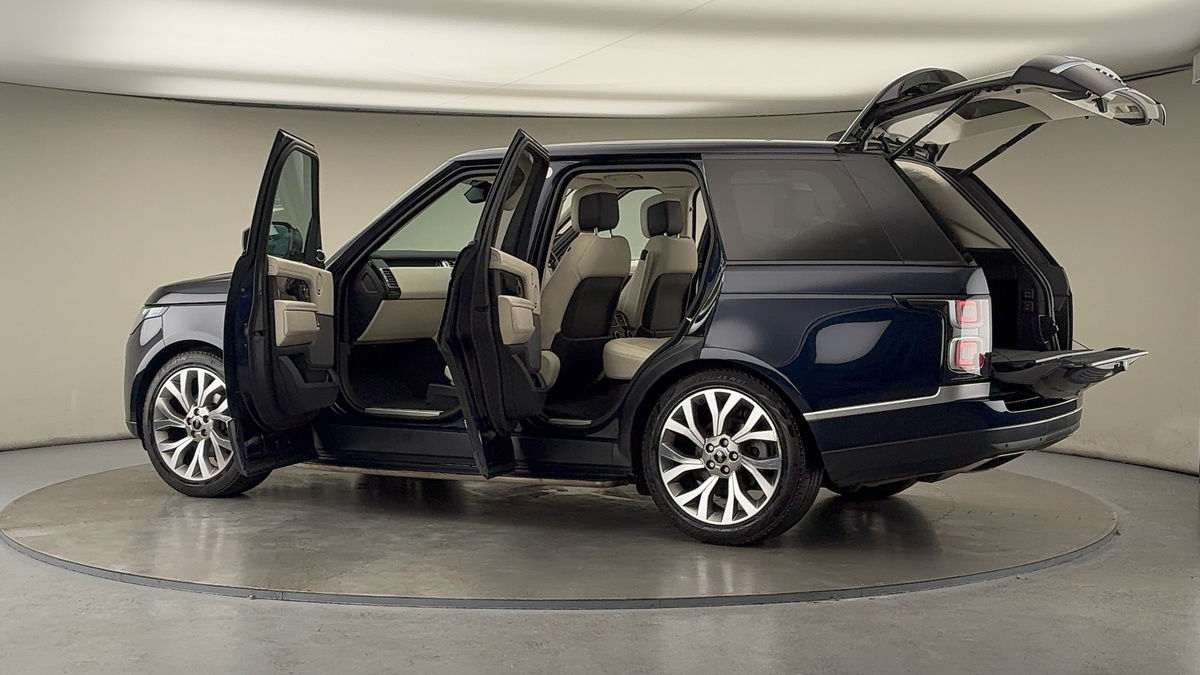 More views of Land Rover Range Rover