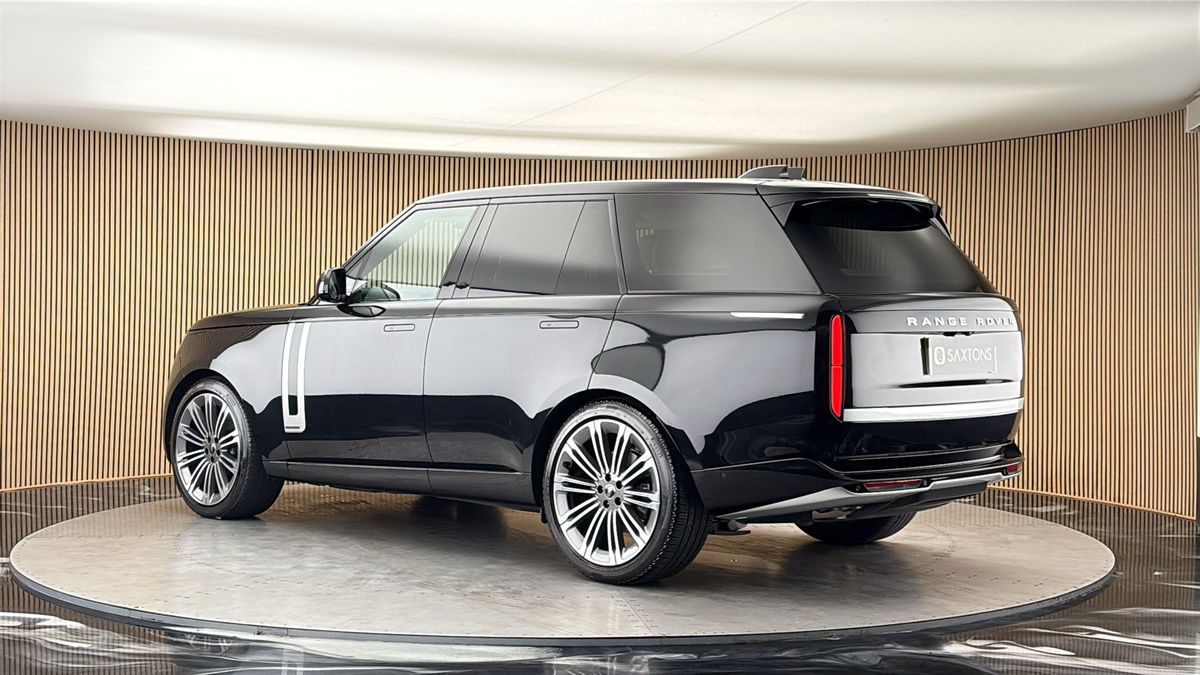 More views of Land Rover Range Rover