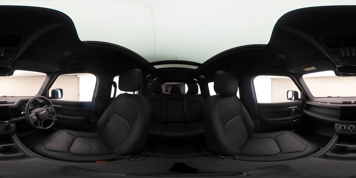 More views of Land Rover Defender 110