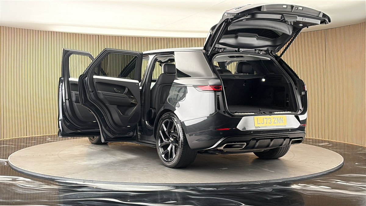 Land Rover Range Rover Sport Image 23