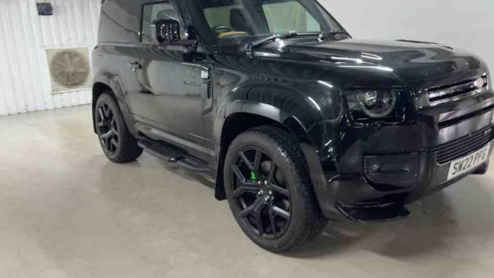 More views of Land Rover Defender 90