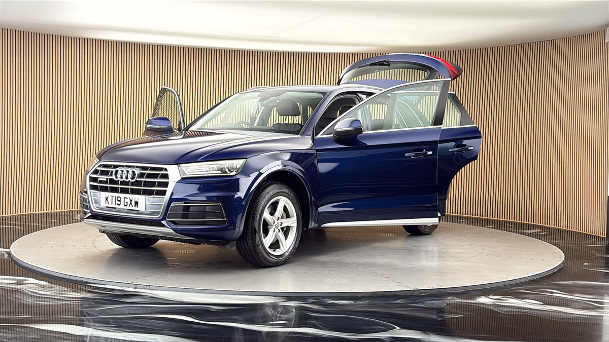 More views of Audi Q5