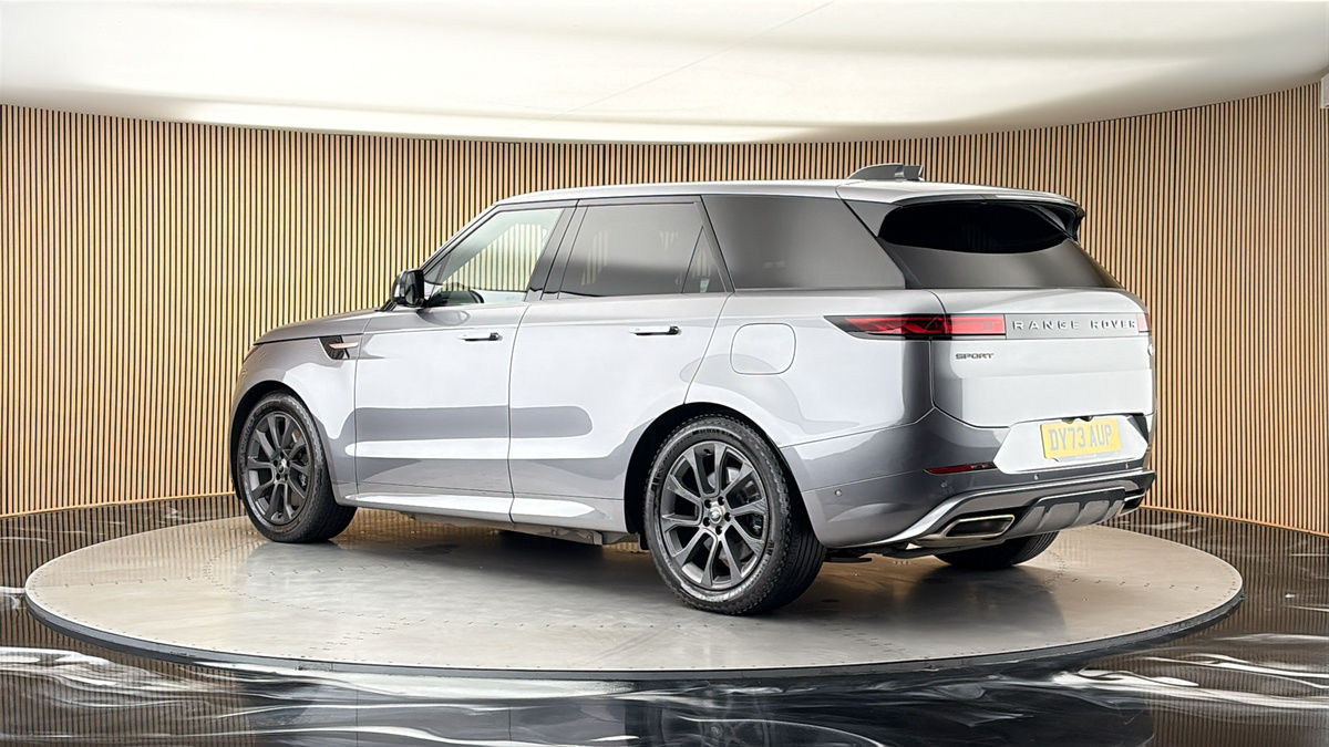 More views of Land Rover Range Rover Sport