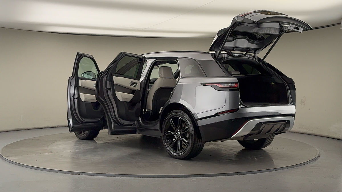 More views of Land Rover Range Rover Velar