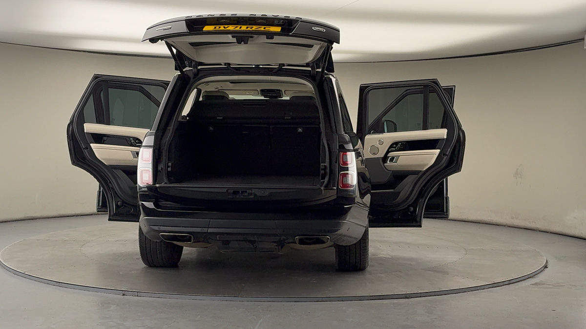 More views of Land Rover Range Rover