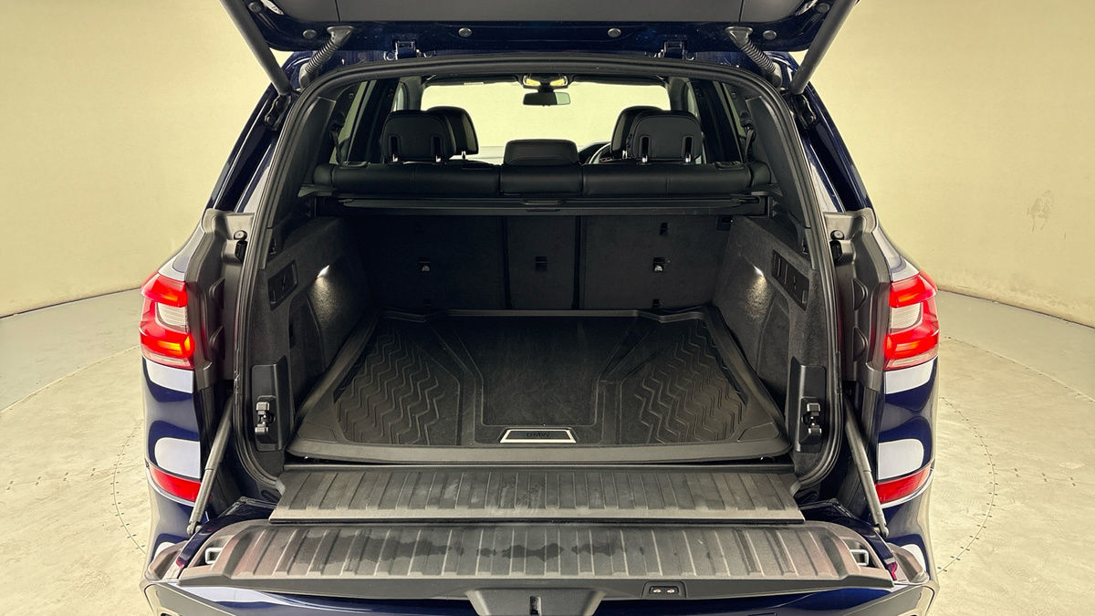 BMW X5 Image 11