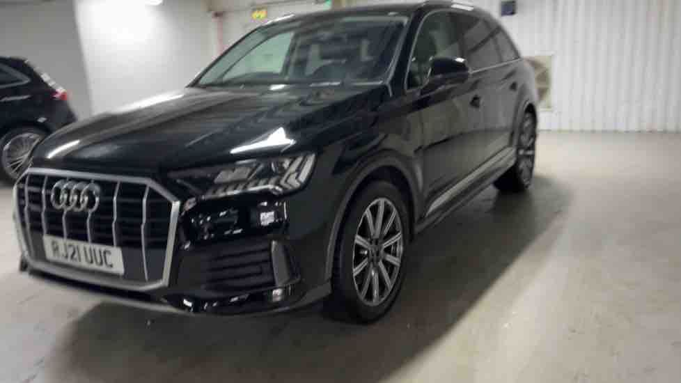 More views of Audi Q7