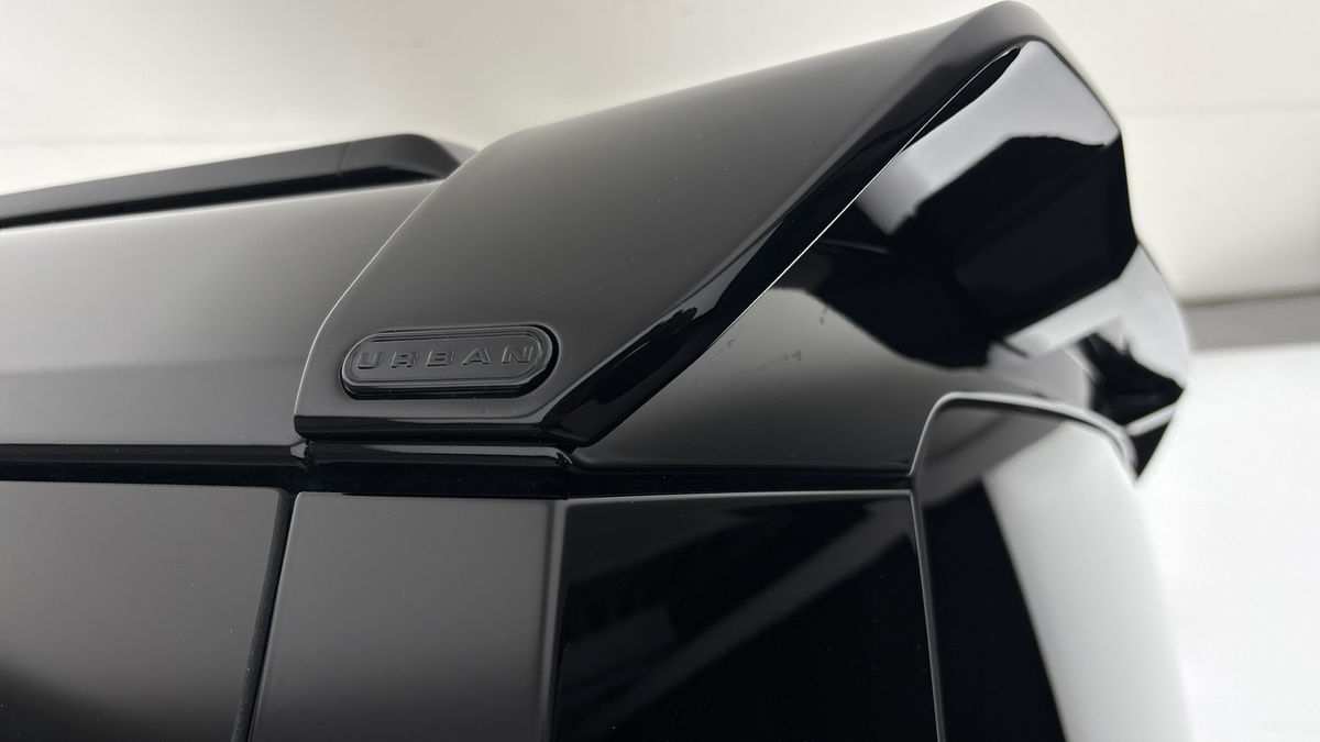 Land Rover Defender 110 Urban Image 30