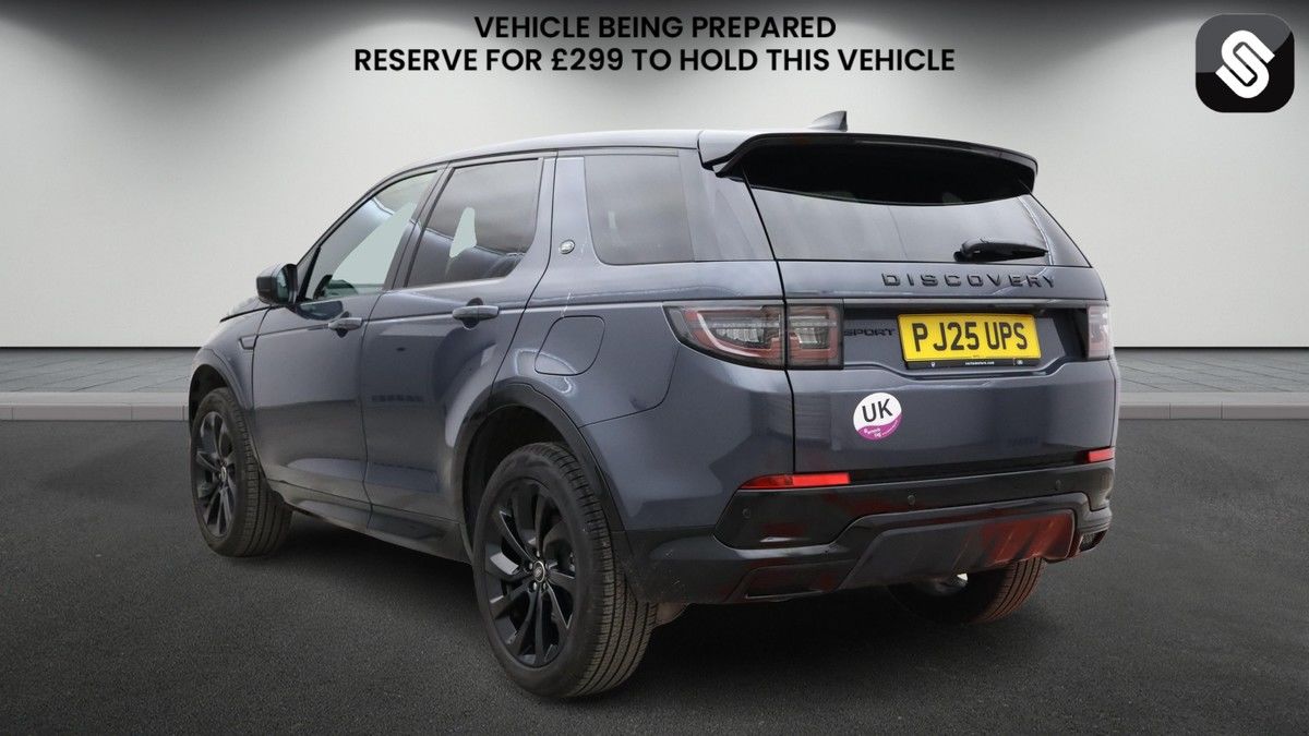 Land Rover Discovery Sport Image 3