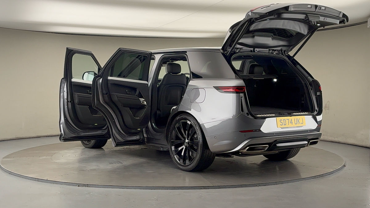 More views of Land Rover Range Rover Sport