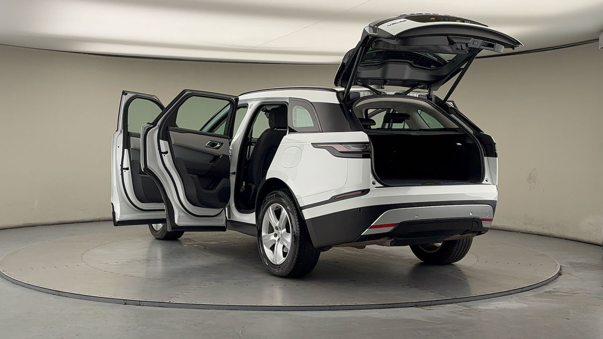 Land Rover Range Rover Velar Image 23