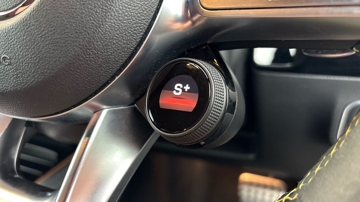 Mercedes-Benz GLA Image 28